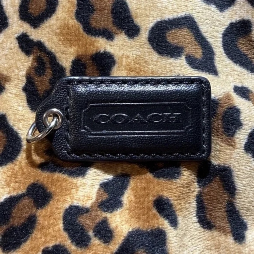 1.5" Black Leather Hang Tag w Silver Loop